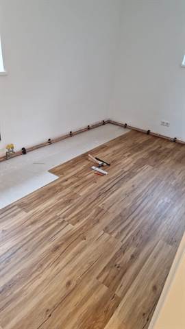 Wohnung mit neuem Bodenbelag